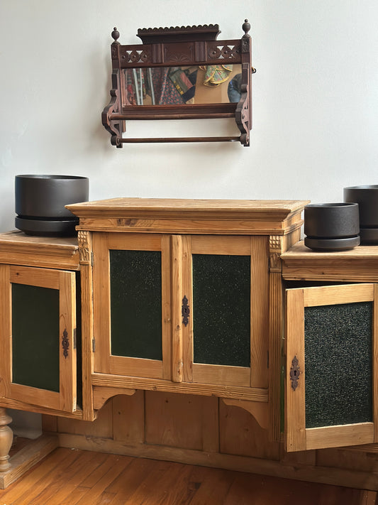 Eastlake Mirrored Towel Rack