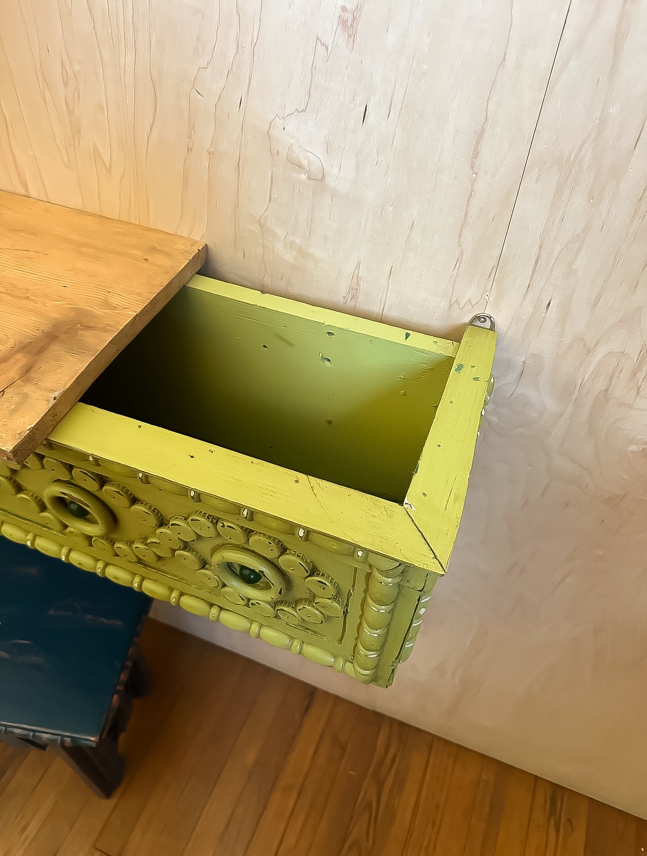Folk Art Wall Box Ledge