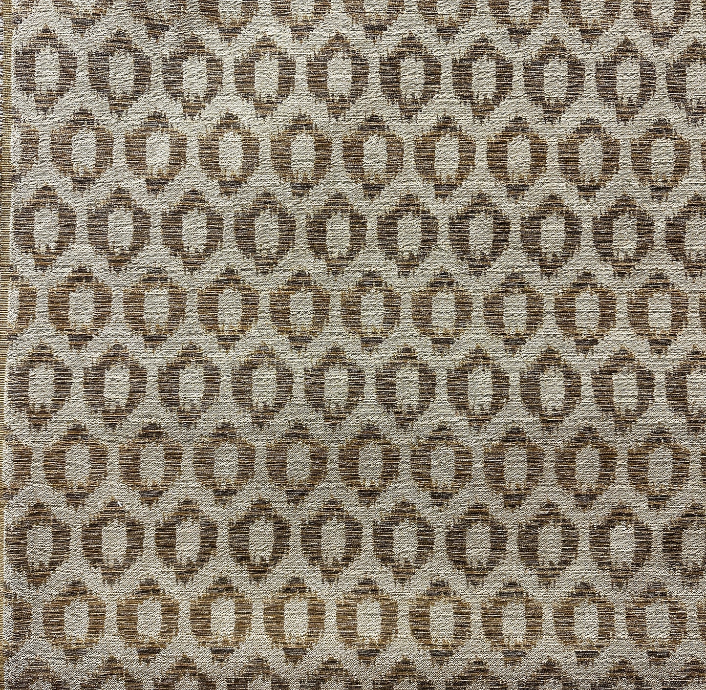 Heavy weight tan geometric
