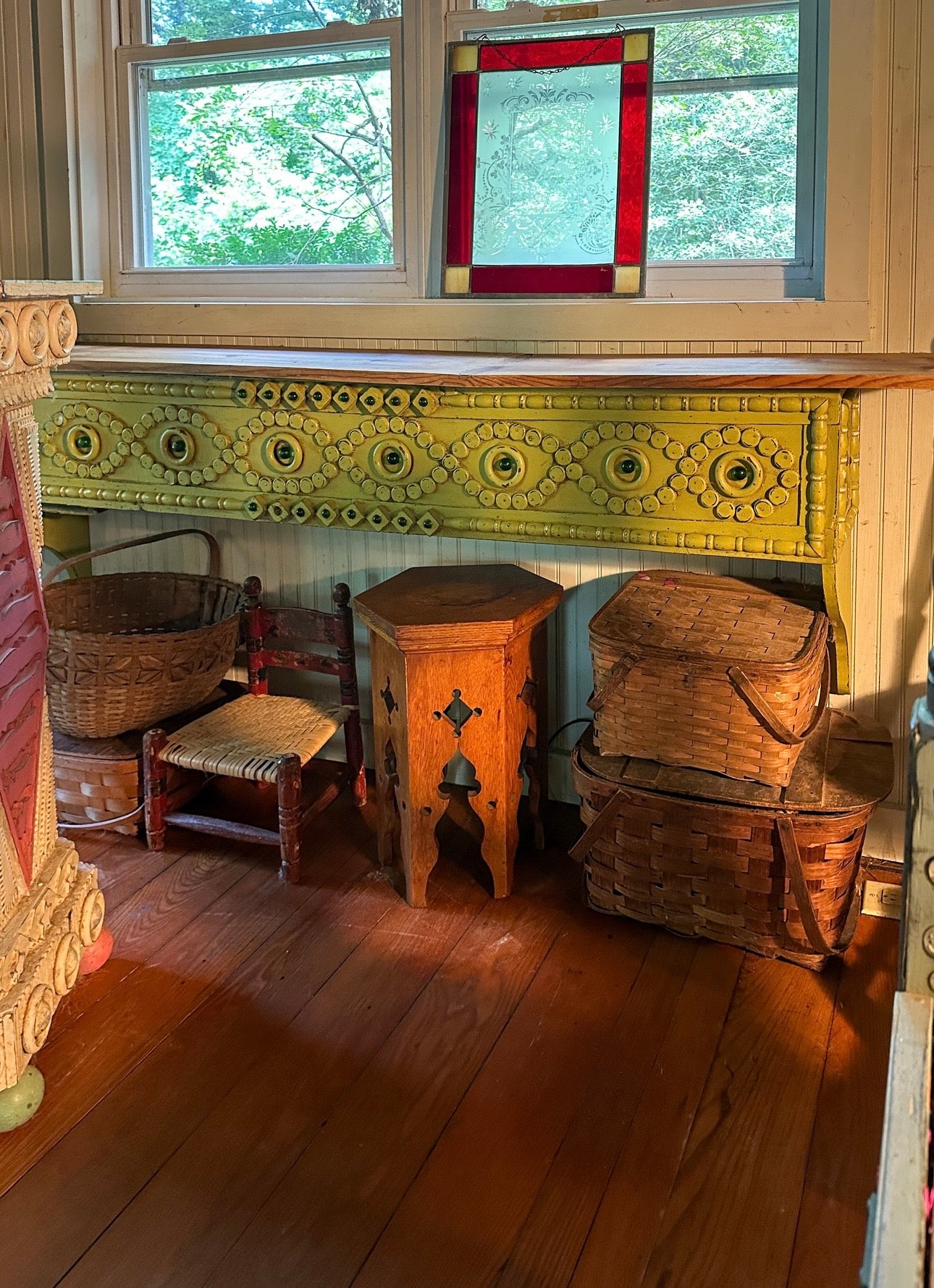 Folk Art Wall Box Ledge