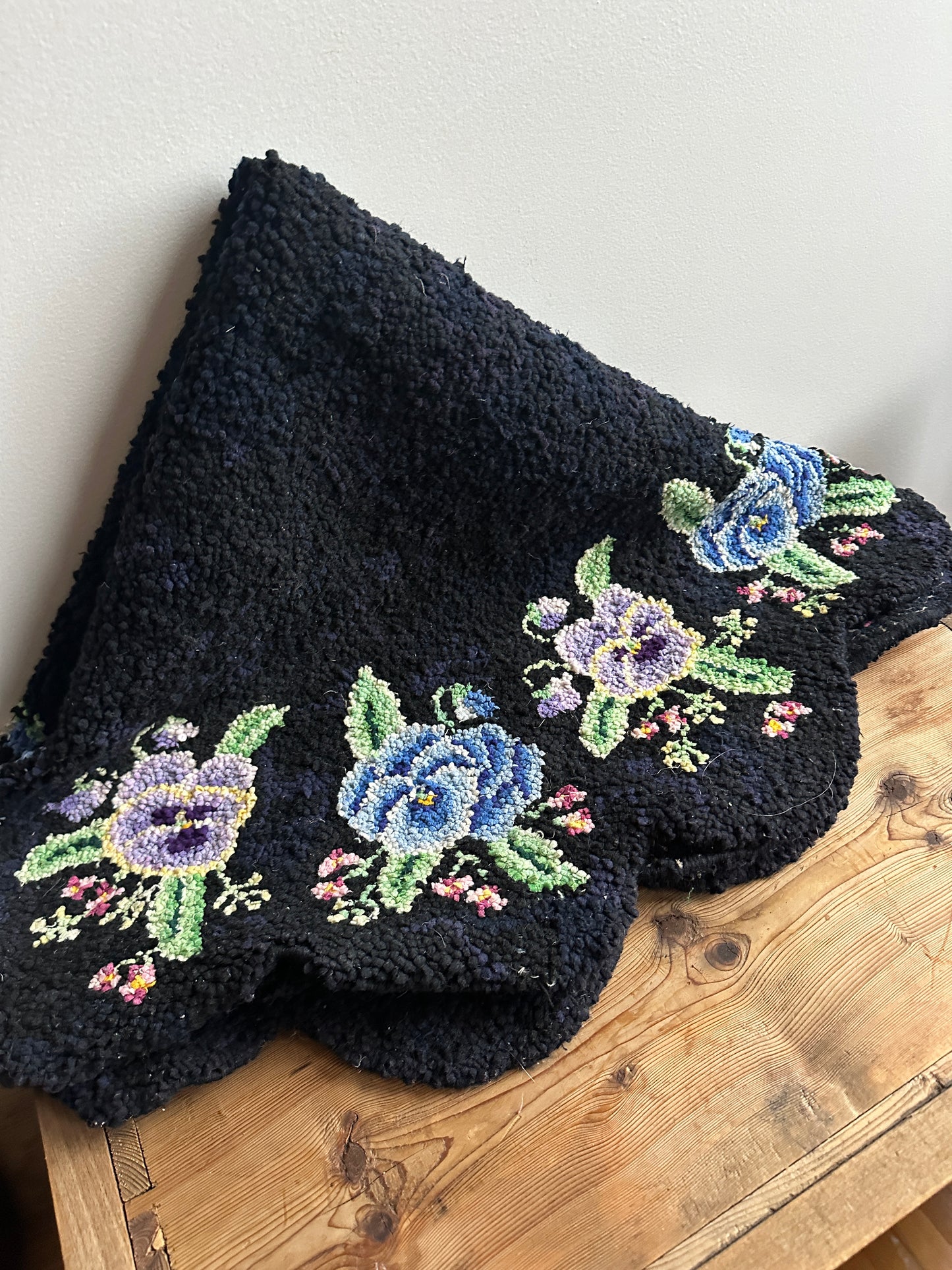 Hooked Violets Rug